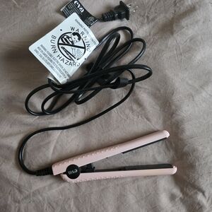 Eva NYC Pink Hair Straightener